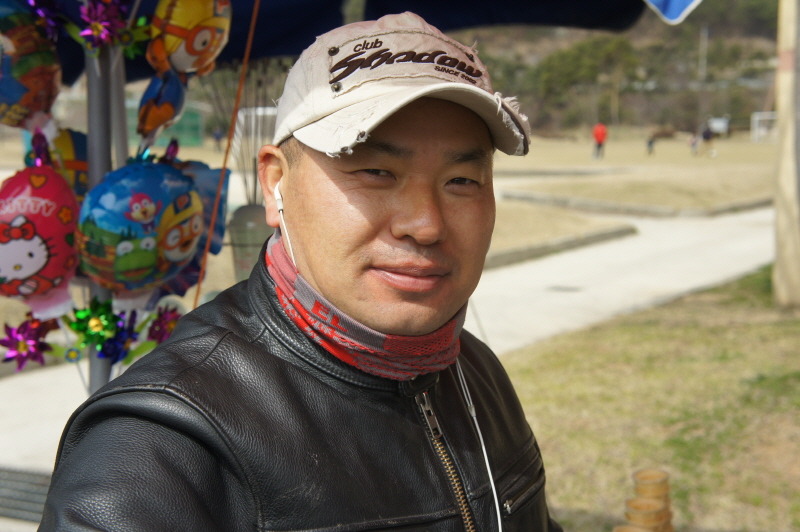 스파이더맨주유소 이미지