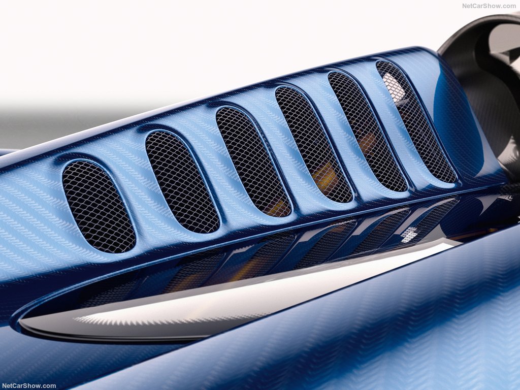 [신차] 2017 파가나 후에이라 로드스터 | 인스티즈