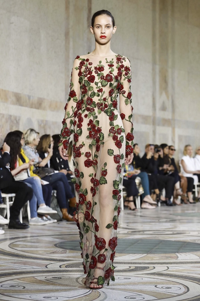 2018 S/S Giambattista Valli 오뜨꾸뛰르 컬렉션 | 인스티즈
