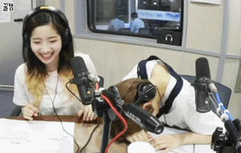 [트와이스] 걸크러쉬가아닌 휴먼크러쉬하는 정여니 짤들.jpg | 인스티즈