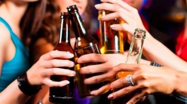 크고나면 이해하기 어려운 어릴때 행동들 .jpg | 인스티즈