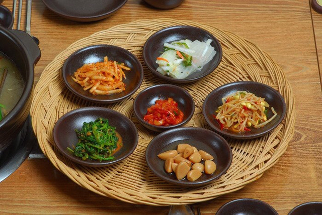 식당에서 재활용 반찬 본다면 전 vs 후 | 인스티즈