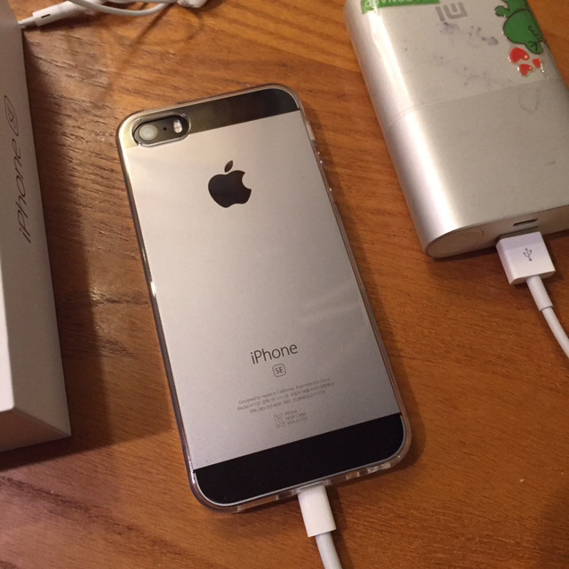 무조건 하나만 사는 사람 많은 아이폰 화이트 vs 블랙 | 인스티즈