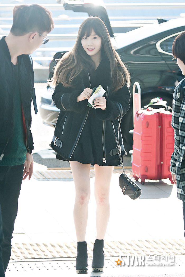 오늘자 홍콩가는 태연 .jpg | 인스티즈
