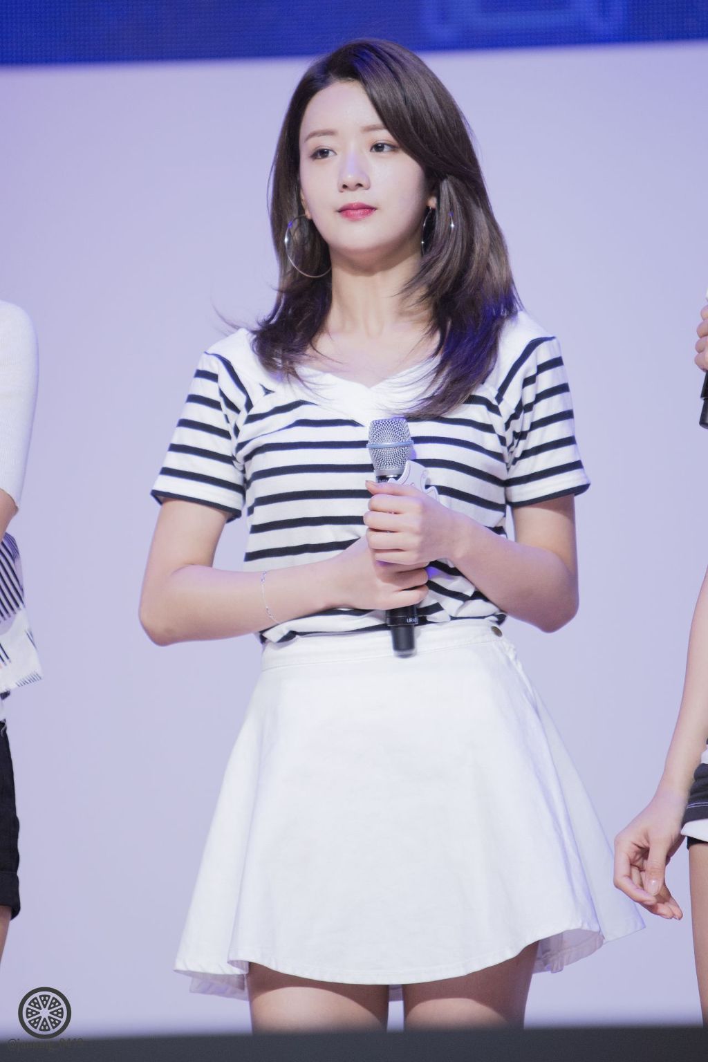 월요일이라 짜증나서 에이핑크 윤보미.jpgif | 인스티즈
