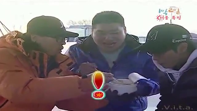 [1박2일] 한강에서 컵라면 먹방 은초딩의 천재적인 라면 뺏어먹기 jpg | 인스티즈
