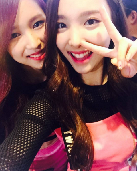 어제자 트와이스.gif | 인스티즈