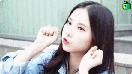 끼리끼리 친한듯한 여자친구 은하와 트와이스 사나.gif | 인스티즈