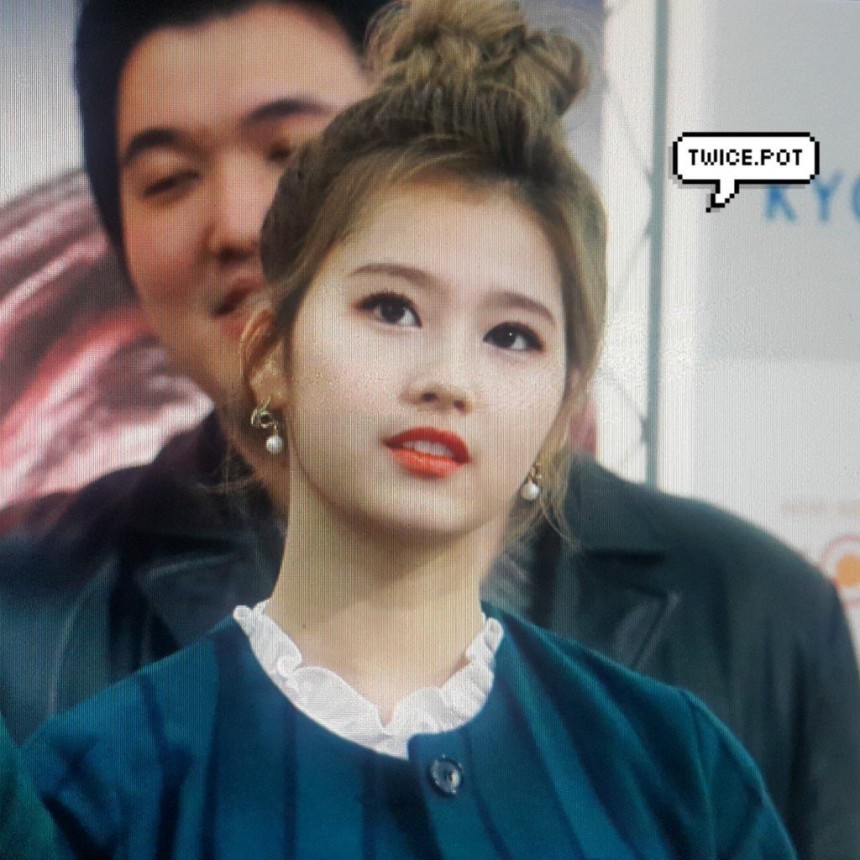 얼굴빨로 헤어스타일을 소화해버리는 트와이스 사나.jpg | 인스티즈