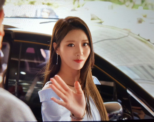 [러블리즈] 브이콘 먹어서 미주 | 인스티즈