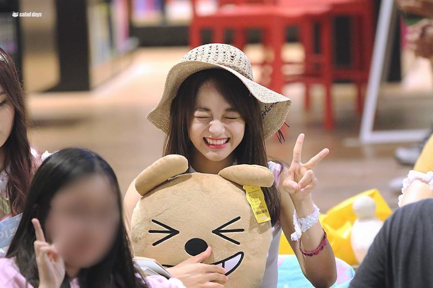 표정 따라하는 세정이 | 인스티즈