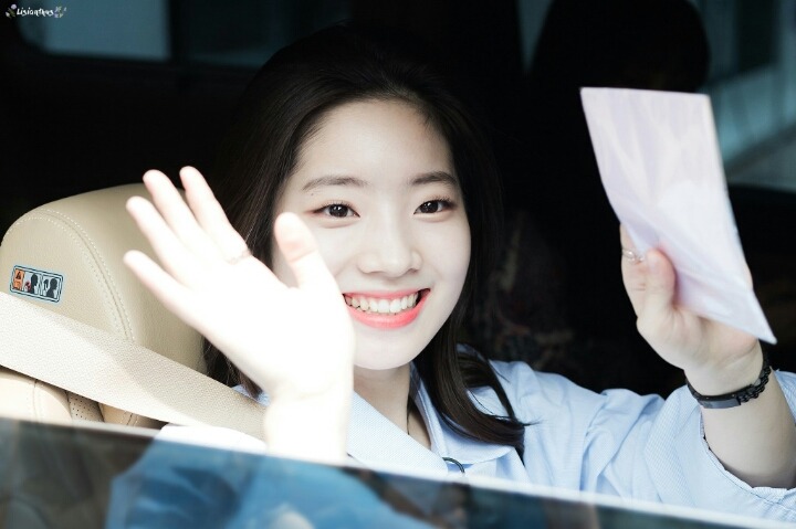 [트와이스] 하얗고 맑고 청량한 귀여운 다현이 | 인스티즈