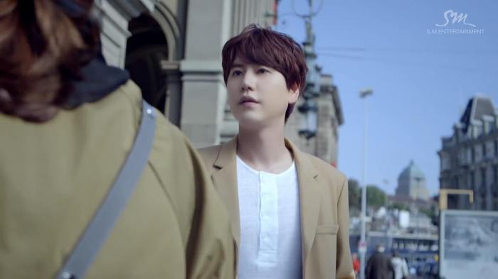 어이없는 규현 신곡 뮤직비디오 캡처 | 인스티즈