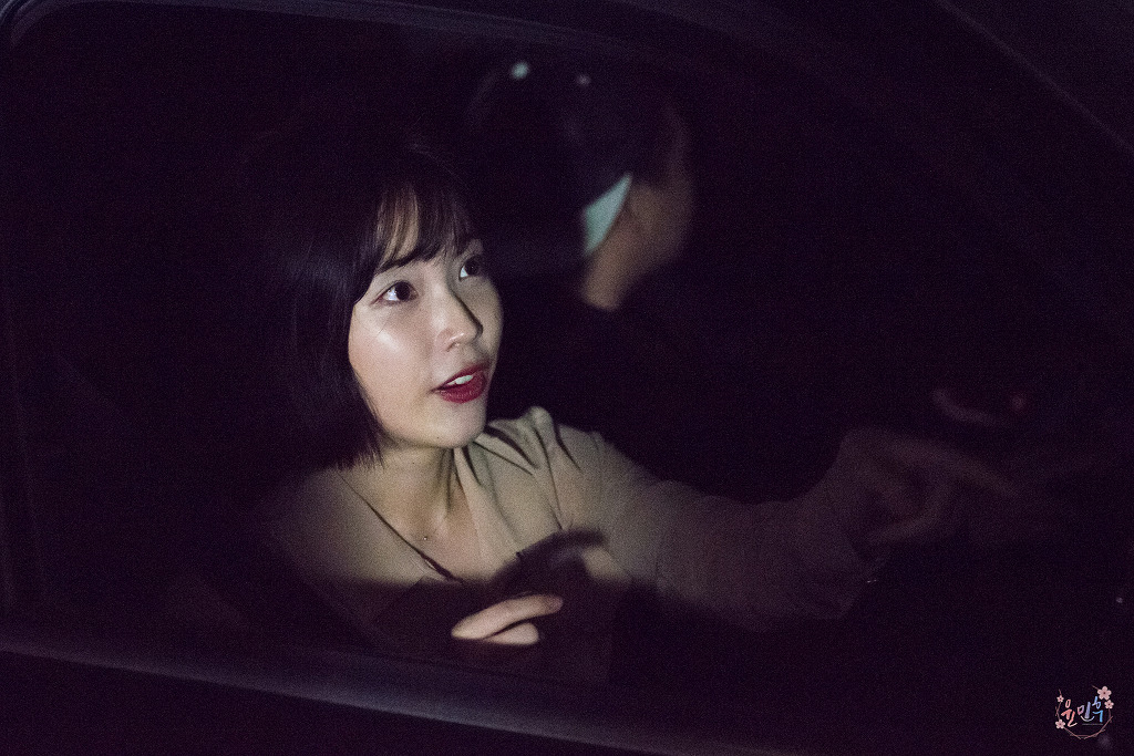 코린 베일리 래 콘서트 관람한 아이유 퇴근길 | 인스티즈