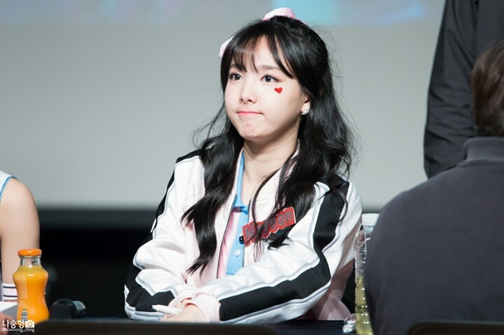 [트와이스] 나연이의 입꾹꾹(움짤있음) | 인스티즈