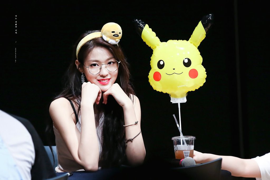 18시즌 설현이 미모.jpgif (100장) | 인스티즈