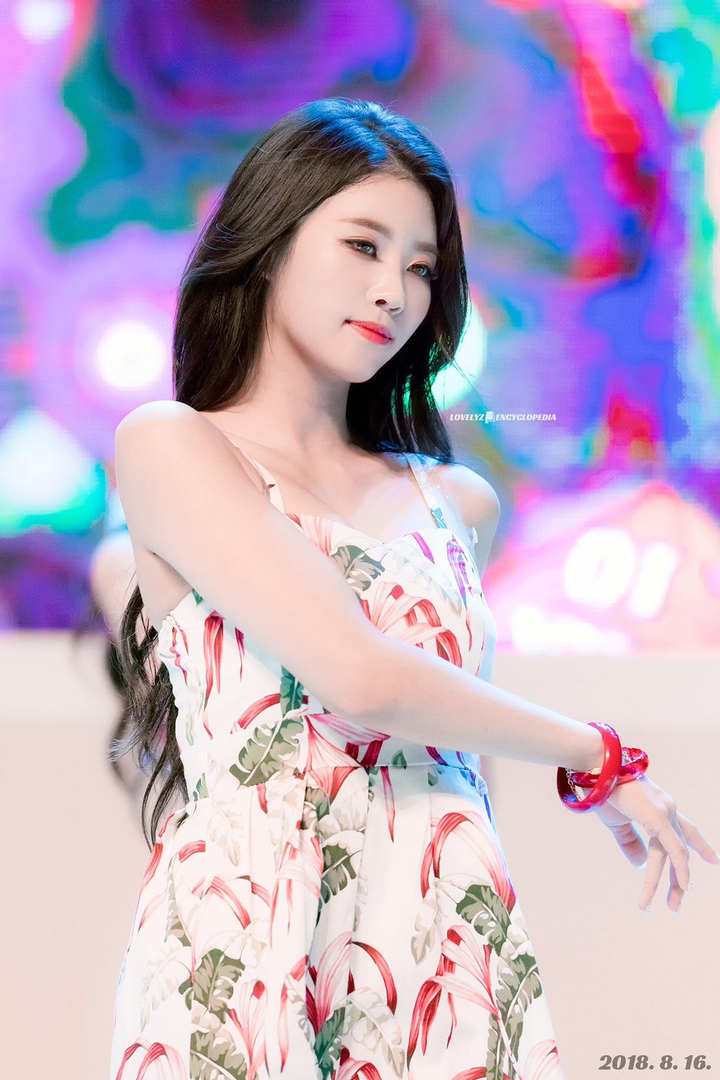 [러블리즈] 오늘은 제 여자의 생일이라서 미주 | 인스티즈