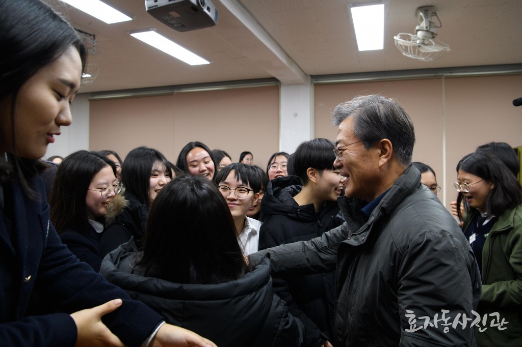 포항여고에서 문재인 대통령 인기 | 인스티즈