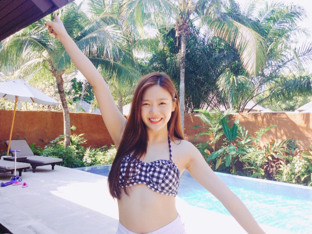왠지모를 친근감에 내꺼인거 같아서 오마이걸 효정.jpgif | 인스티즈