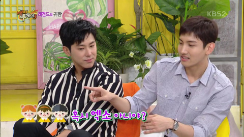[동방신기] 윤호의 거친 열정과 그걸 지켜보는 불안한 눈빛의 창민.jpg | 인스티즈