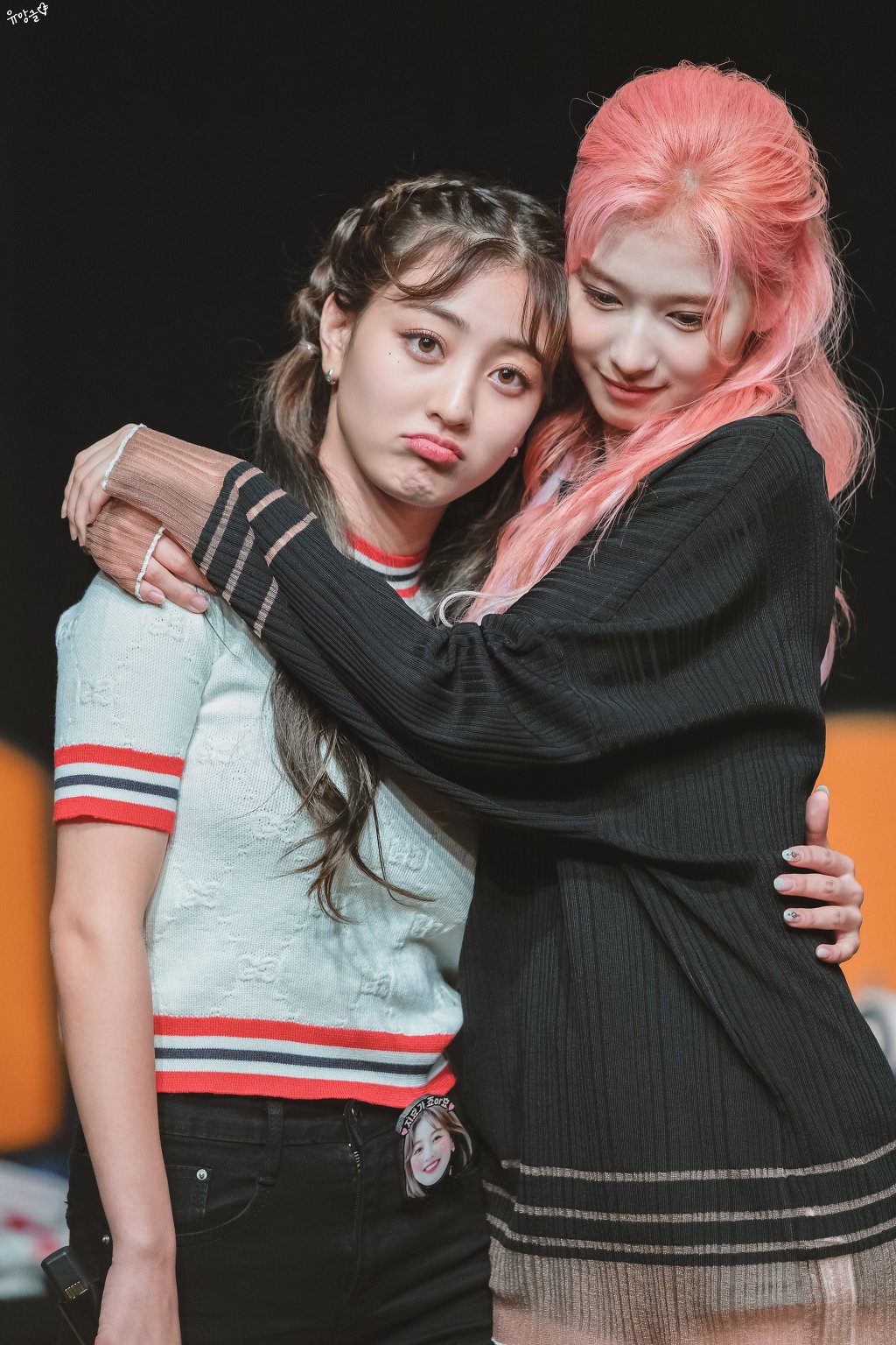 오늘이 생일인 트와이스 사나.jpgif (335장) | 인스티즈