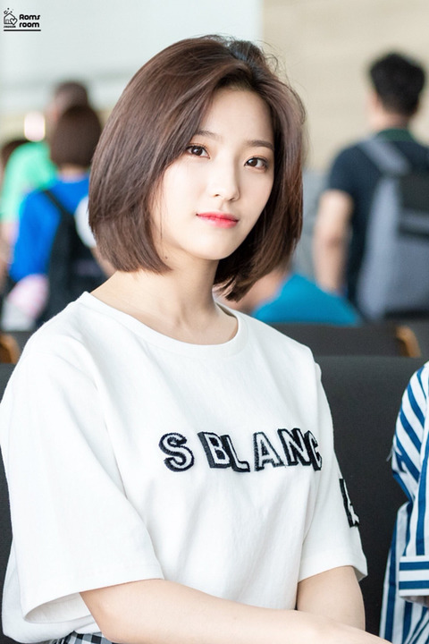 하루의 마무리는 프로미스나인(fromis_9) 롬쌔와 함께.jpgif | 인스티즈