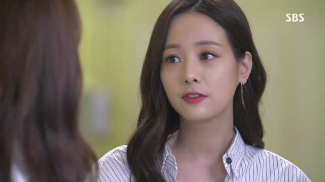 대놓고 러브라인인데 러브라인 아닌척하는 언니는 살아있다 구세경X김은향 | 인스티즈