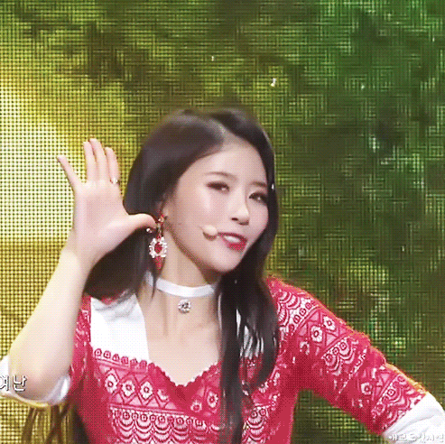 너무 커서 상처까지 났다는 러블리즈 귀걸이 크기.jpgif | 인스티즈