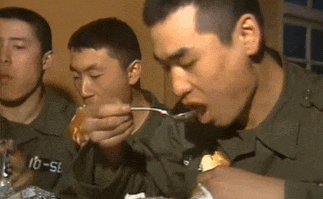 1982년 군대리아 1세대 모습.....gif (움짤 다수) | 인스티즈