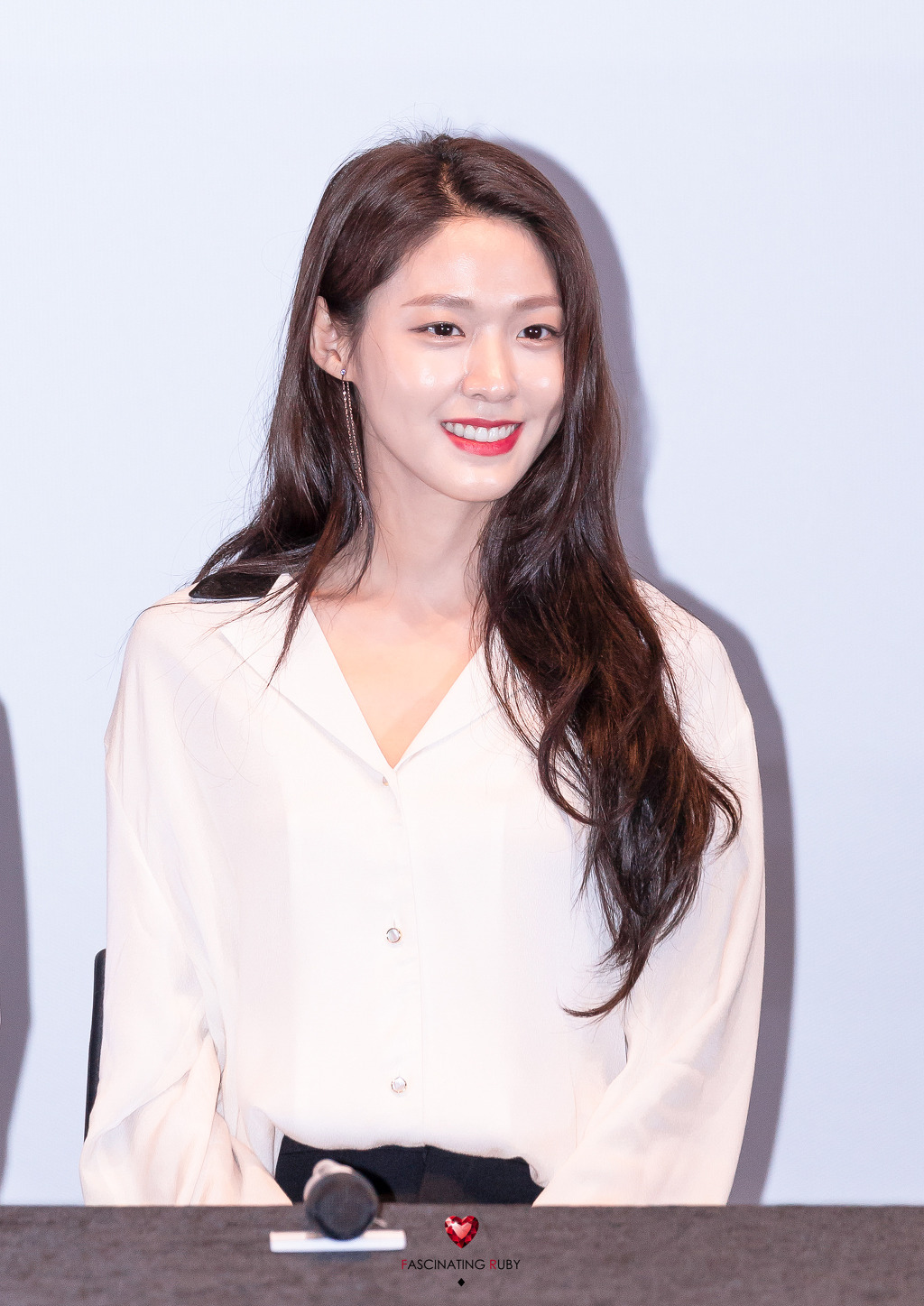 오늘 생일을 맞은 설현이.jpgif | 인스티즈