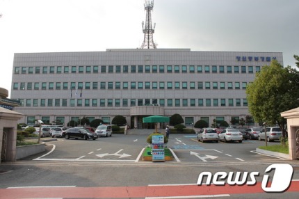 여자화장실서 자위행위·불법촬영한 20대 구속 | 인스티즈