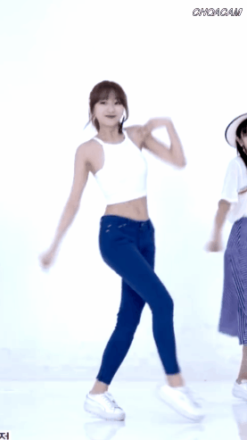 끈나시입은 러블리즈 빵떡이.gif | 인스티즈