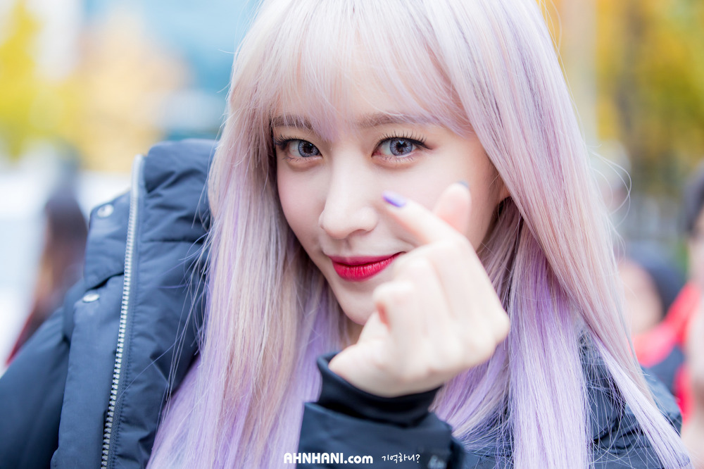 화려한 머리색이 잘어울리는 하니.jpg | 인스티즈