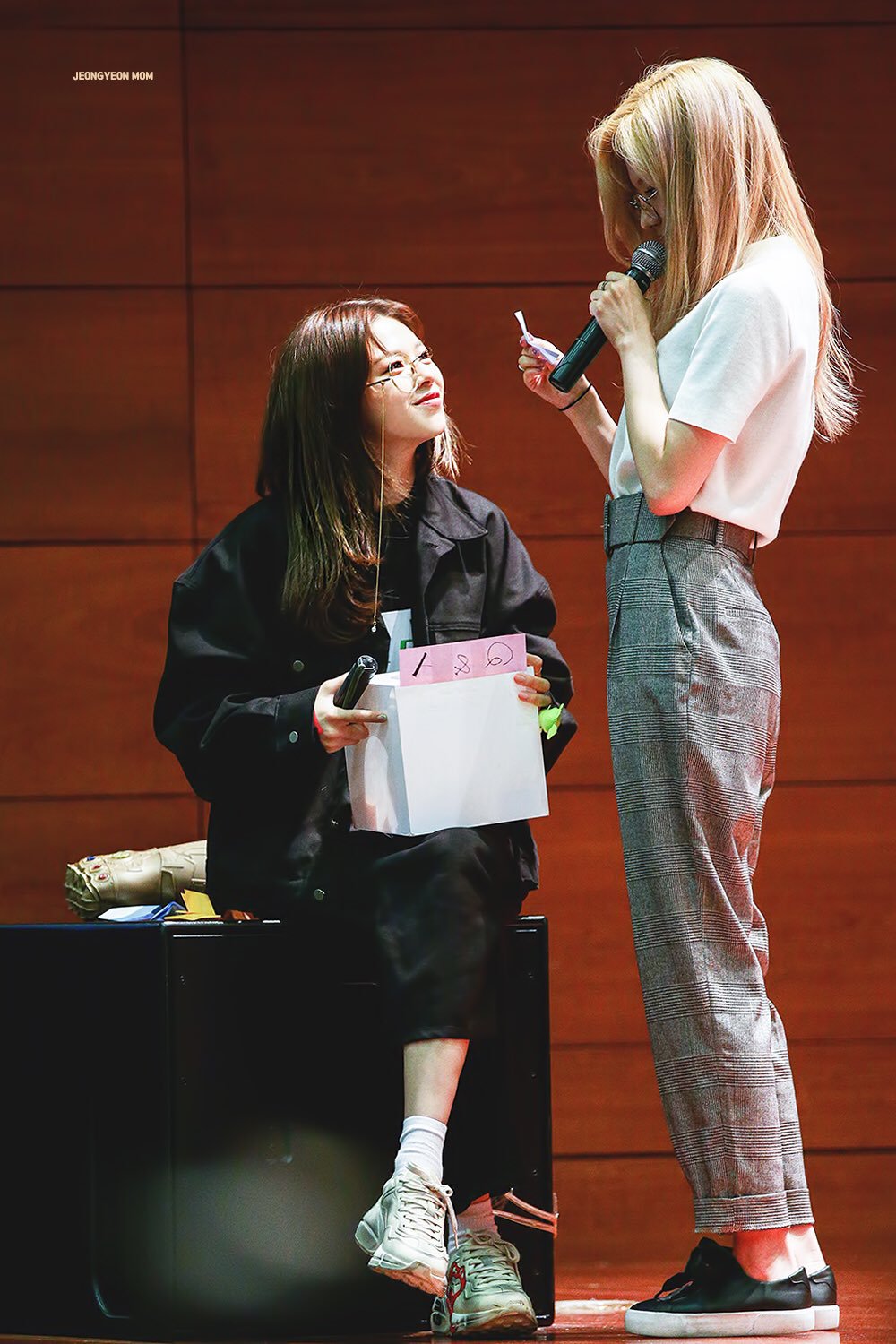 오늘이 생일인 트와이스 사나.jpgif (335장) | 인스티즈