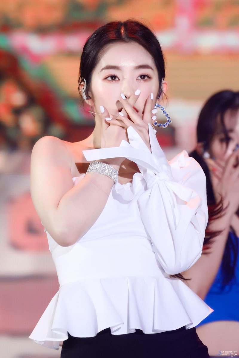 TFMA에서도 짱예보스인 레드벨벳 아이린.jpgif | 인스티즈