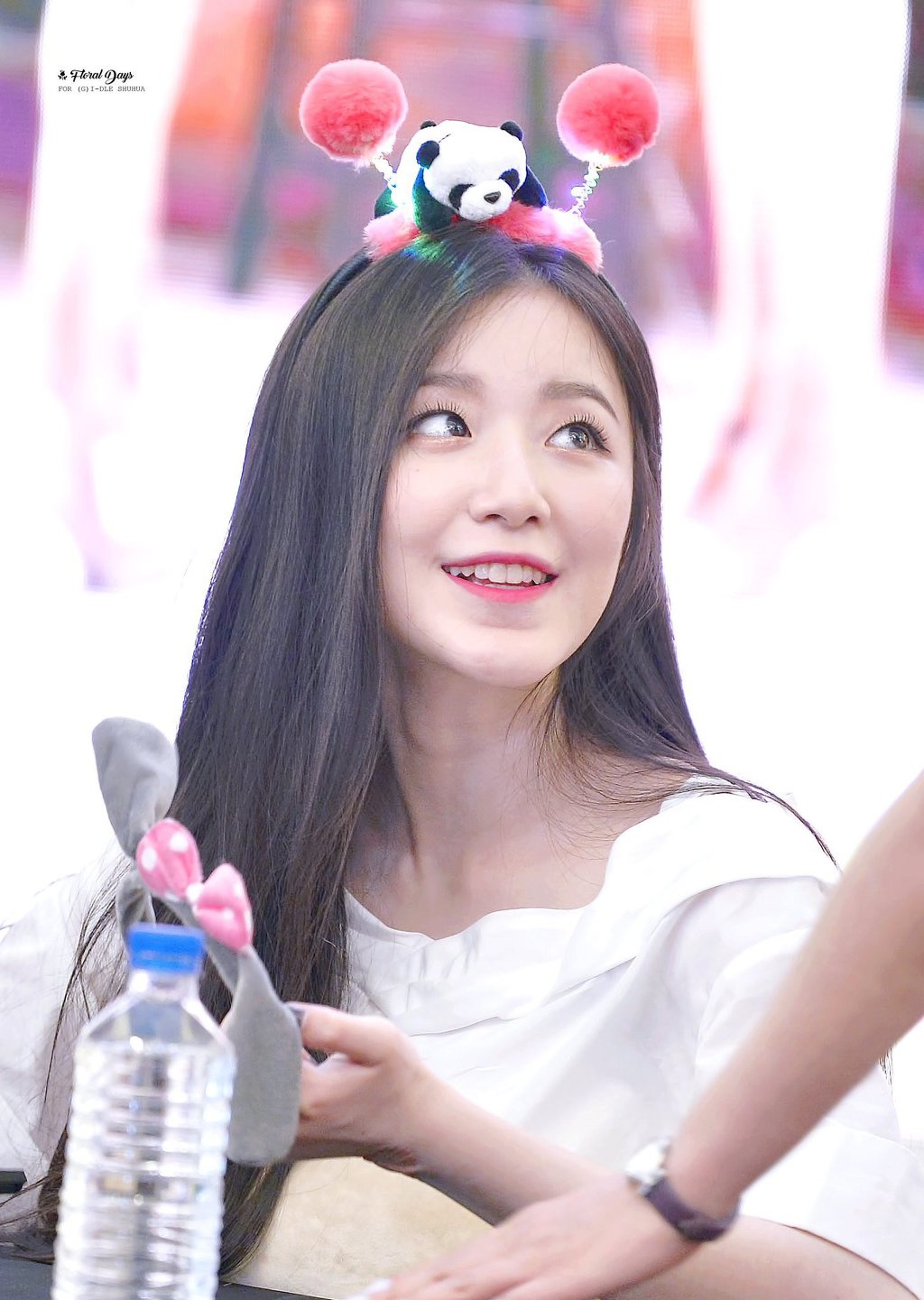 (여자)아이들의 비쥬얼담당 백설공주 슈화.jpgif (311장) | 인스티즈