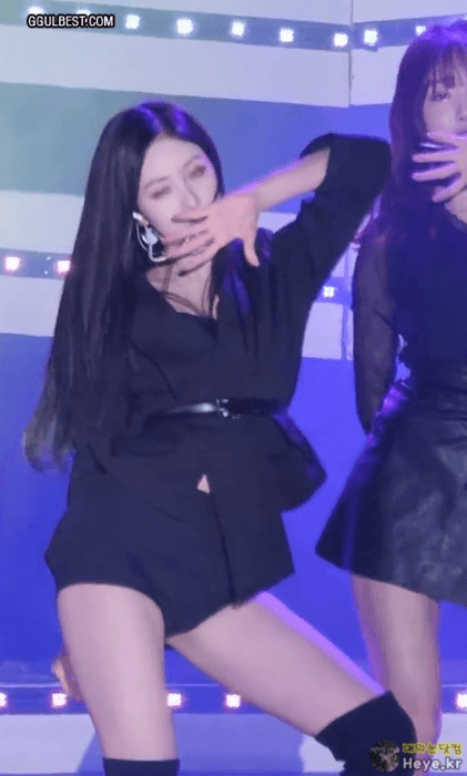 그냥 대짱예 여자친구 여신비.gif | 인스티즈