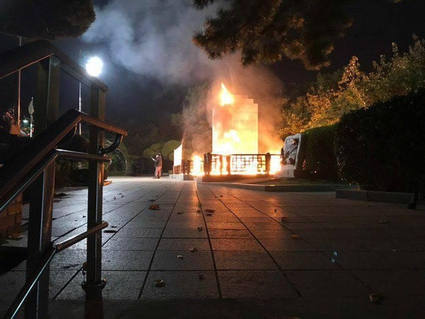 오늘자 맥아더 동상에 불 지른 반미단체 목사.jpg | 인스티즈