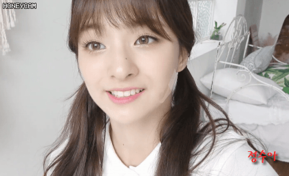 오늘자 프로미스 나인 V앱 소소한 다이어리#15 이나경&이새롬.GIF | 인스티즈