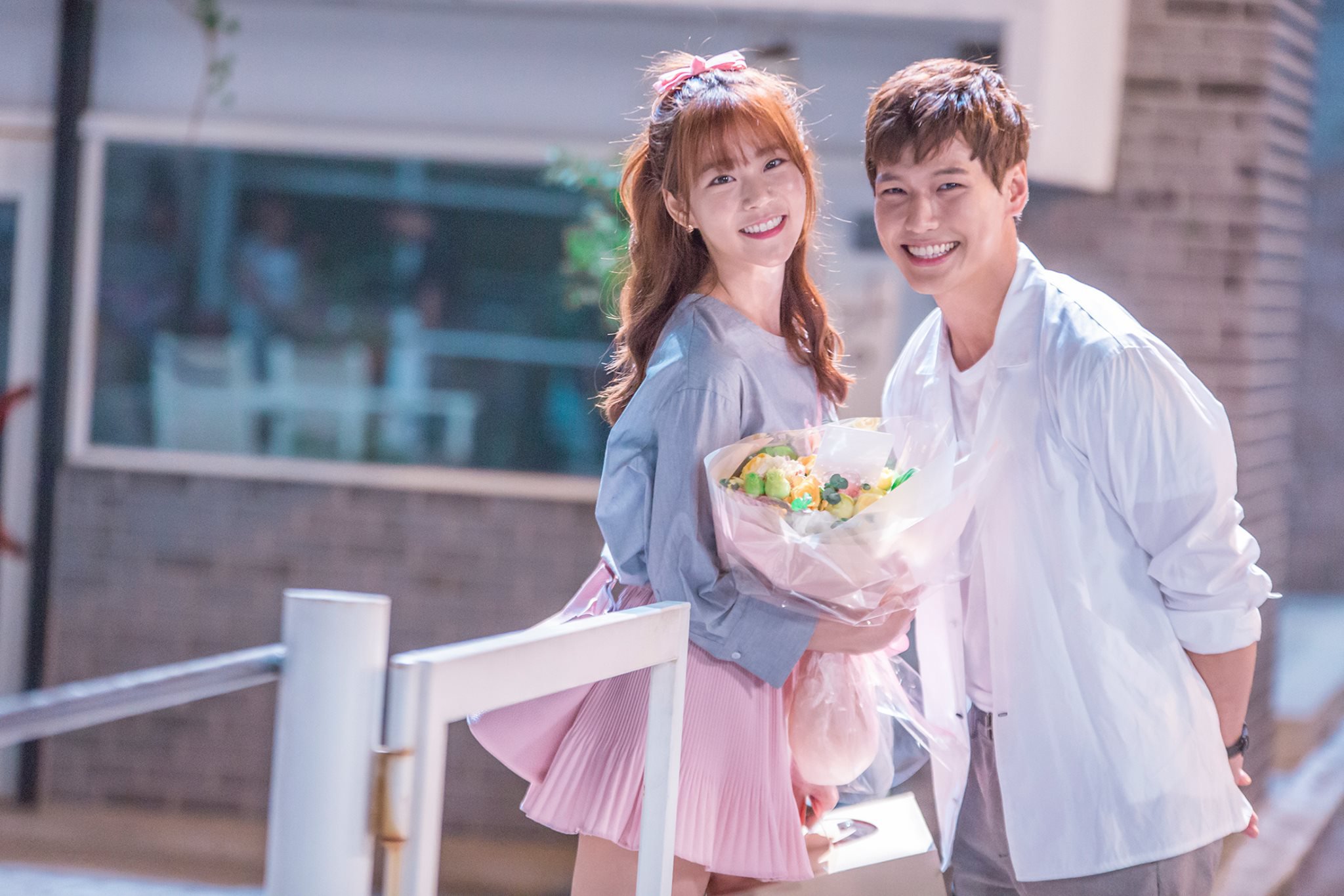 [청춘시대] 드라마랑은 완전 딴판인 고두영 X 정예은.gif | 인스티즈