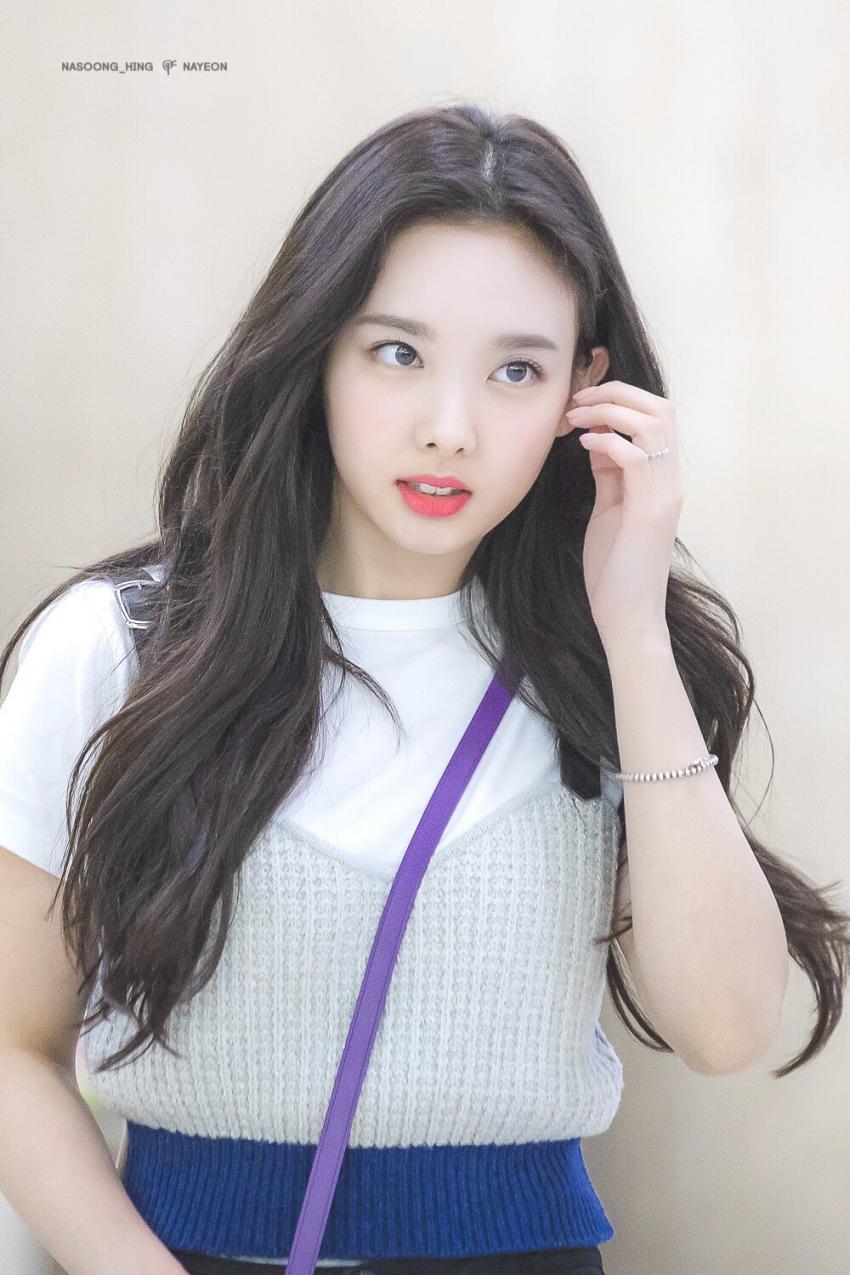 공항에서 나연이 | 인스티즈