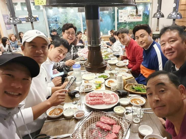 뭉찬 소고기 회식 | 인스티즈