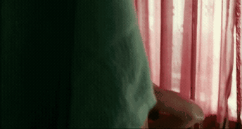 20살 연하 남자애가 제 주위에서 얼쩡거리길래, 기냥 콱...* ^^ * .gif | 인스티즈