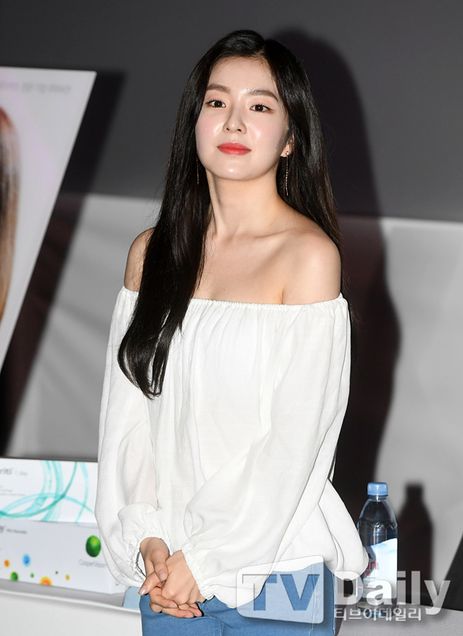 아이린 어깨노출 | 인스티즈