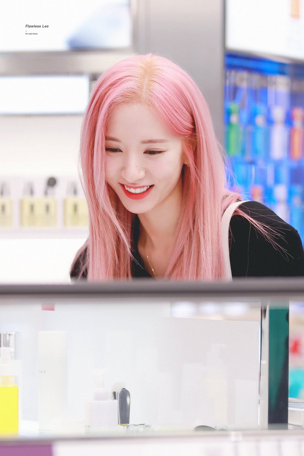핑크머리도 찰떡같이 어울리는 보나.jpg | 인스티즈