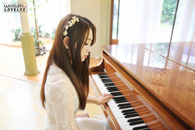 러블리즈 지수의 웨딩포토 설정샷.jpg | 인스티즈