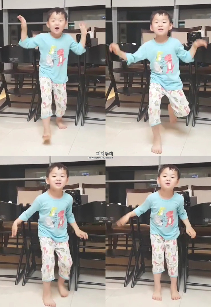 발목이 생긴 민국이.... | 인스티즈