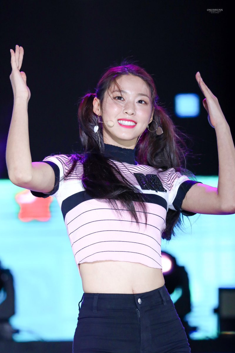 18시즌 설현이 미모.jpgif (100장) | 인스티즈
