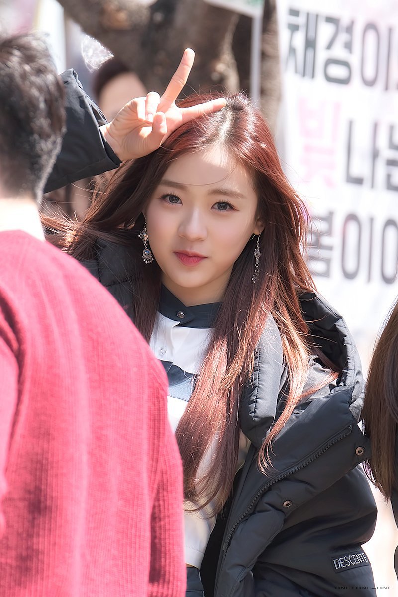 에이프릴의 막냉이 진솔이.jpg | 인스티즈