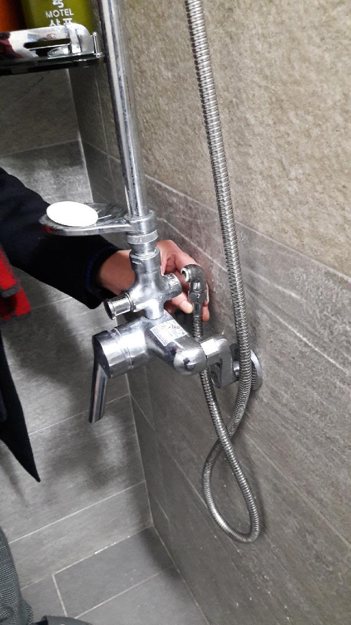 해바라기모텔 이미지